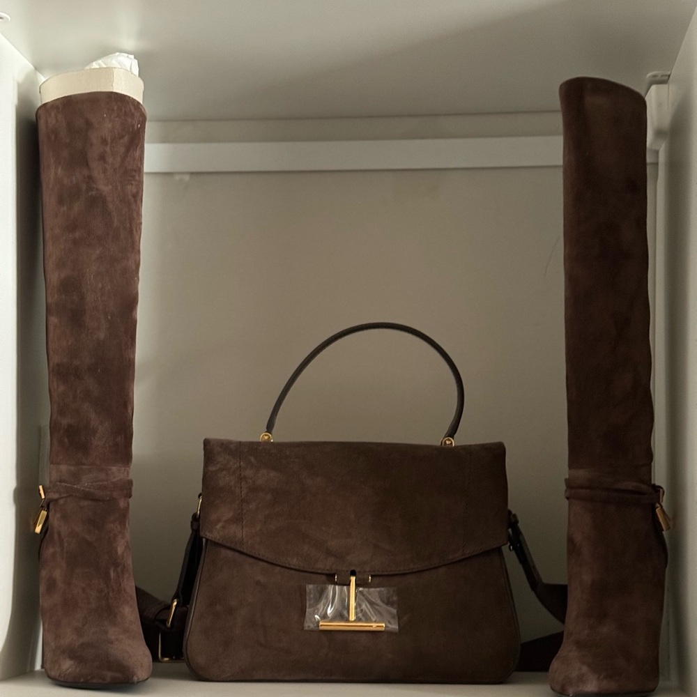 TOM FORD
Padlock 120mm suede boots